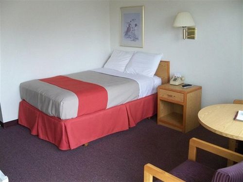 Capitol Inn & Suites Pierre Eksteriør billede